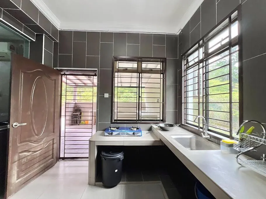 Holiday home Mount Austin Huge Bbq Space Corner House Johor Bahru