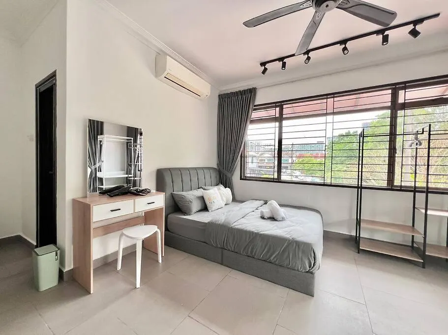 Mount Austin Huge Bbq Space Corner House Johor Bahru Holiday home